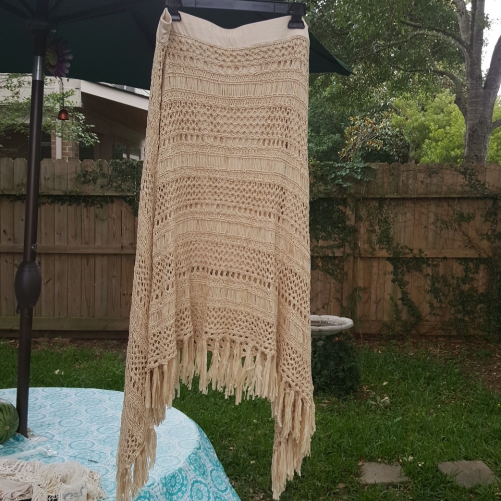 Pretty cream crochet sharkbite maxi skirt